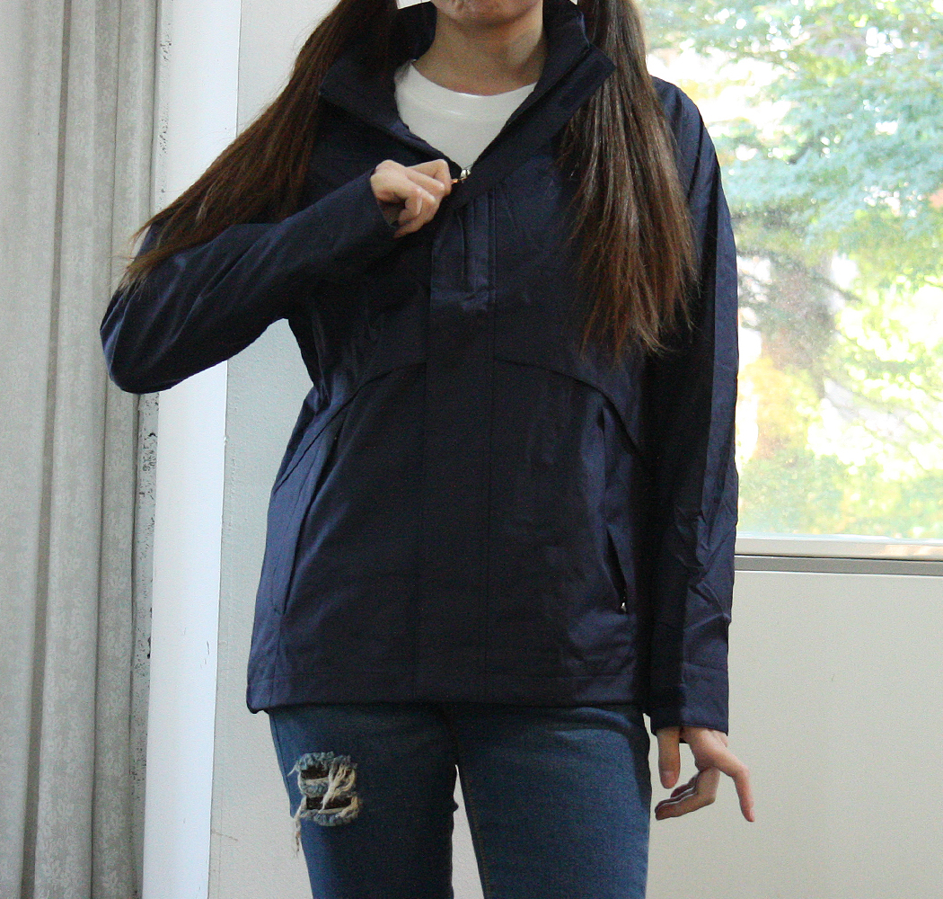 벰버그 바람막이점퍼