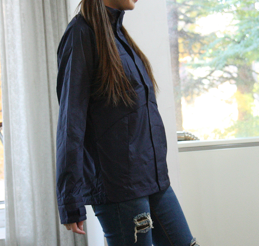 벰버그 바람막이점퍼