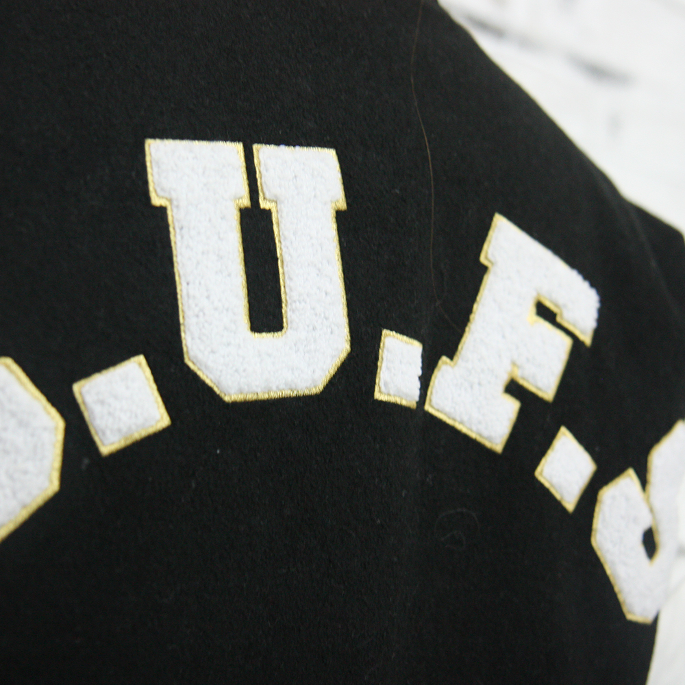 슬림형 야구점퍼 - 부산 외국어 대학교