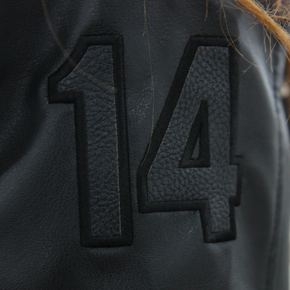 슬림형 야구점퍼 - MAKE A MESS